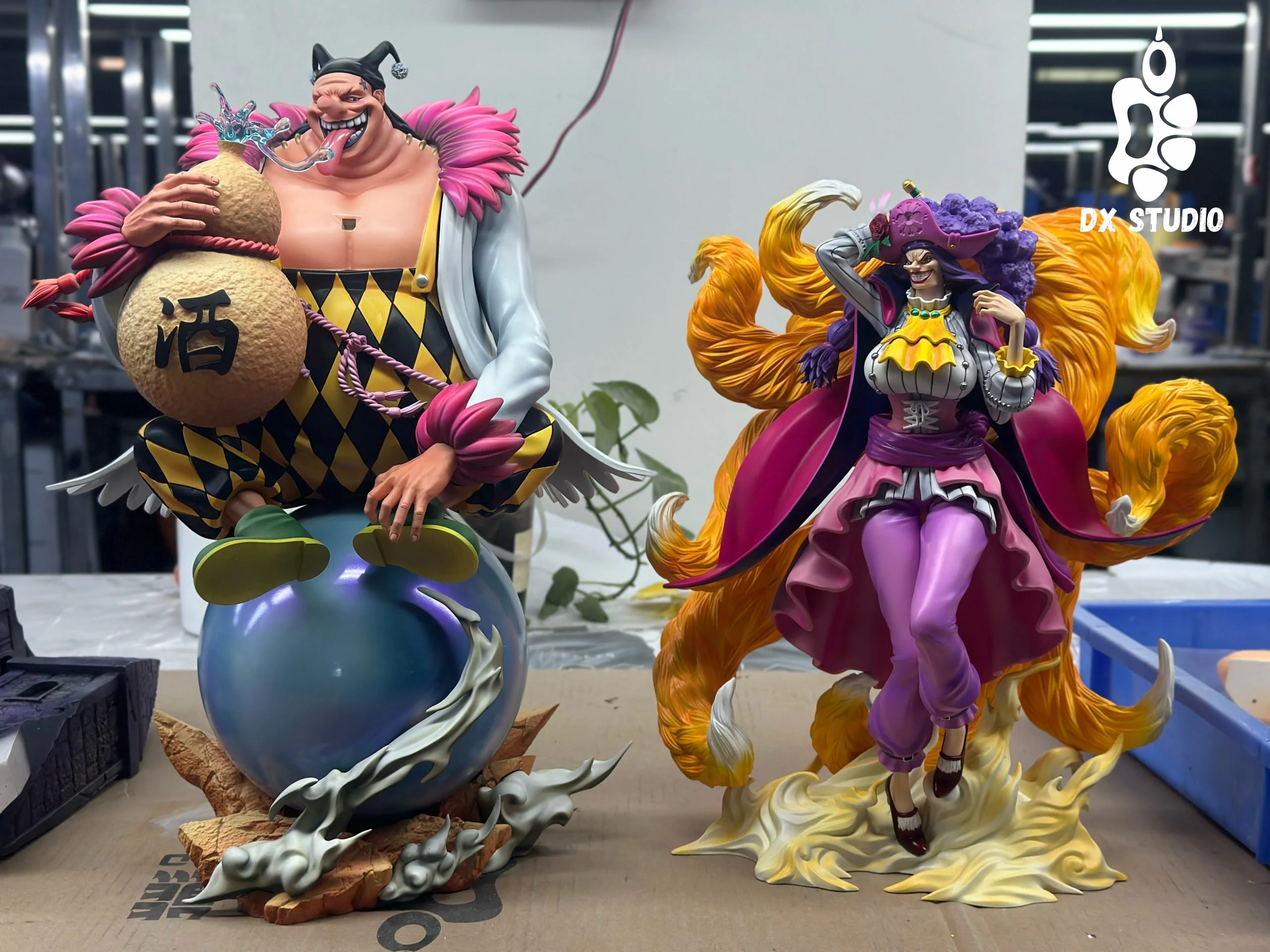 DX - Vasco Shot and Catarina Devon - Image 5